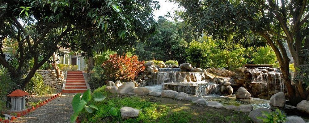 Taj Corbett Resort And Spa Uttarakhand Рамнагар Екстериор снимка