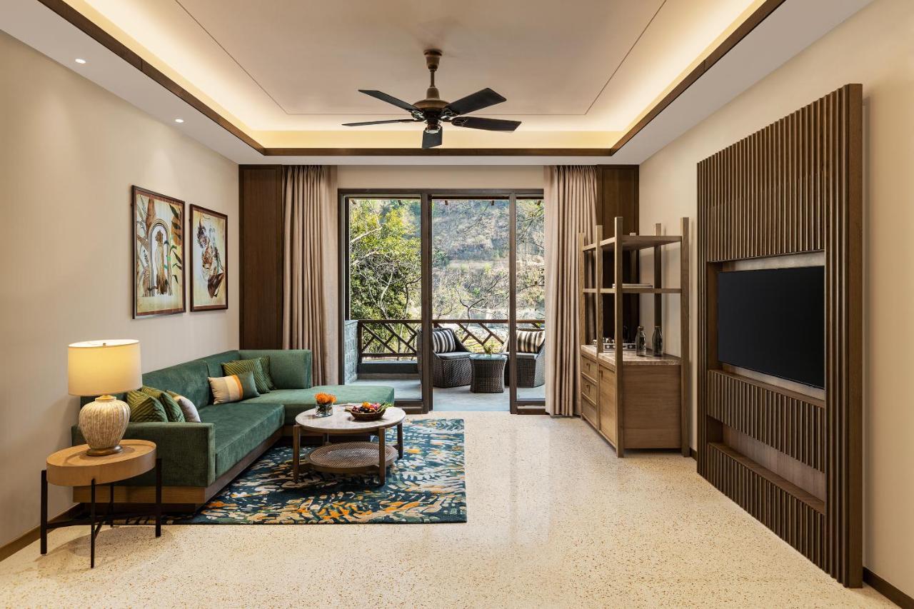 Taj Corbett Resort And Spa Uttarakhand Рамнагар Екстериор снимка