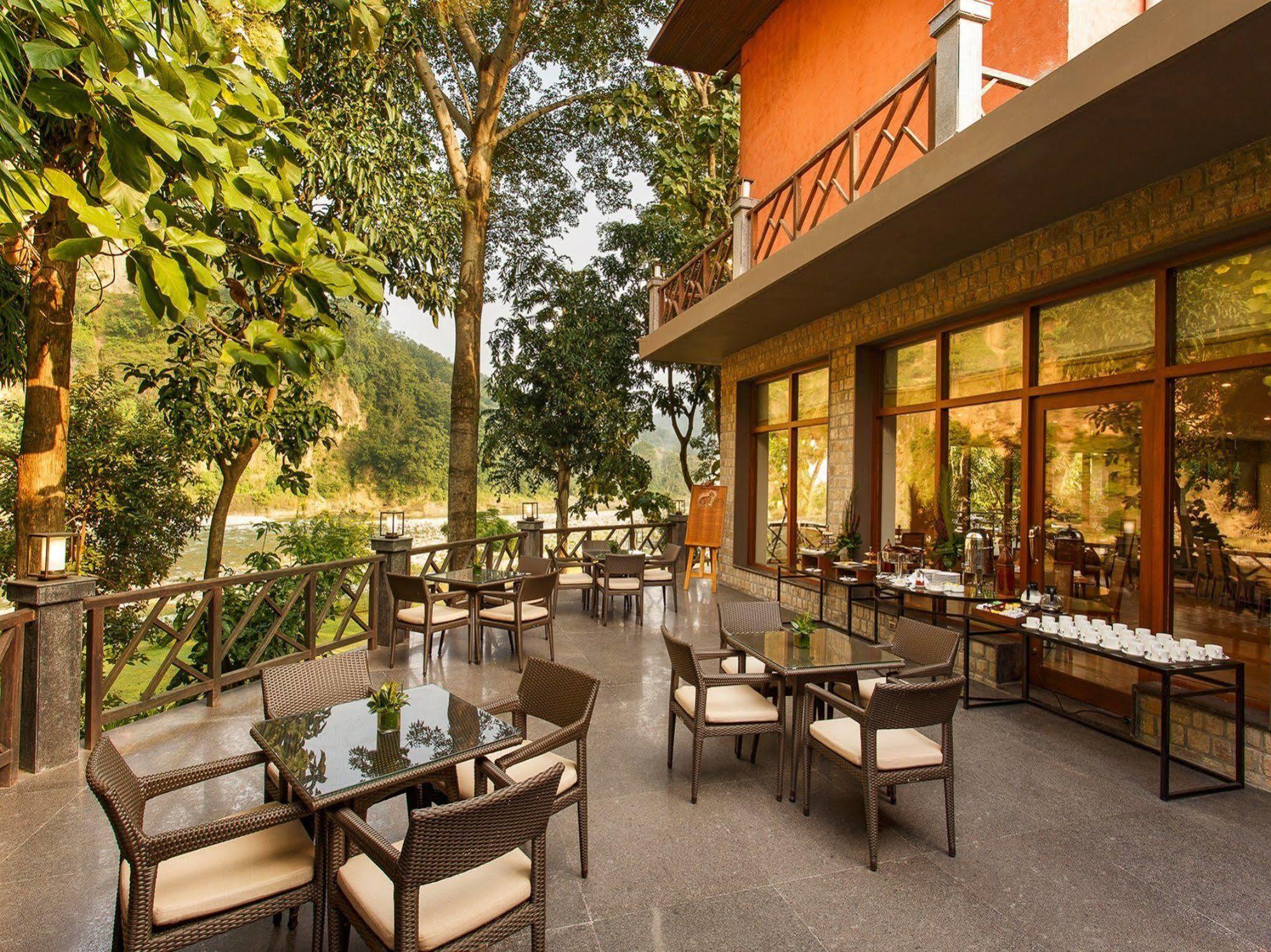 Taj Corbett Resort And Spa Uttarakhand Рамнагар Екстериор снимка